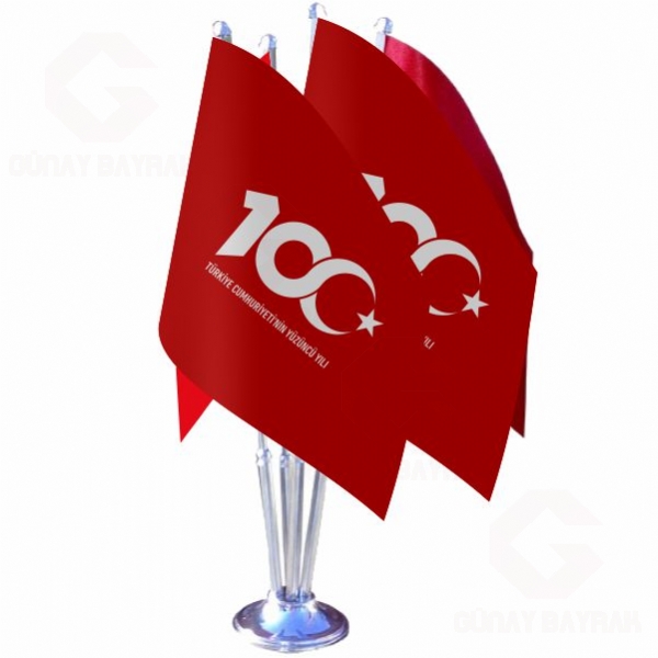 Krmz Trkiye Cumhuryetinin 100.Yl Drtl Masa Bayra