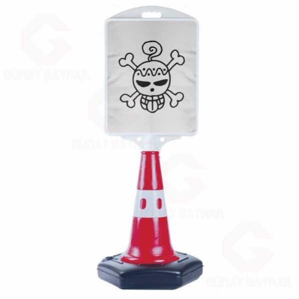 A Jolly Roger With An Original Design Orta Boy Yol Reklam Duba