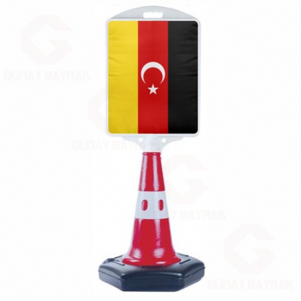 Alman T�rkleri Orta Boy Yol Reklam Duba