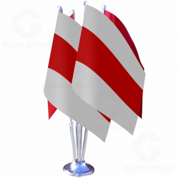 Beyaz K�rm�z� Beyaz D�rtl� Masa Bayra��