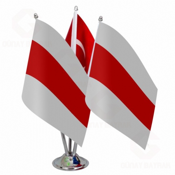 Beyaz K�rm�z� Beyaz ��l� Masa Bayra��