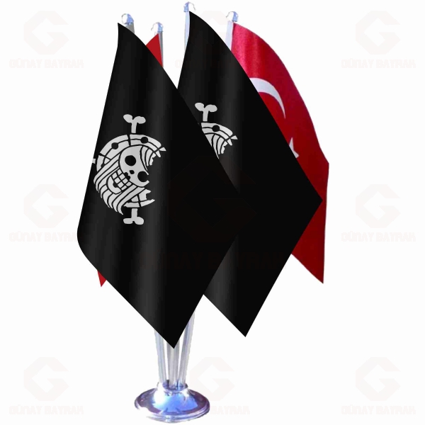 Bonney Pirates D�rtl� Masa Bayra��