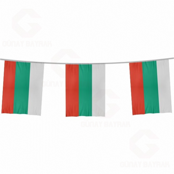 Bulgaristan pe Dizili Kare Bayraklar