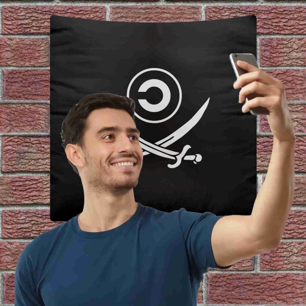 Copyleft Pirate Symbol Selfie �ekim Manzaralar