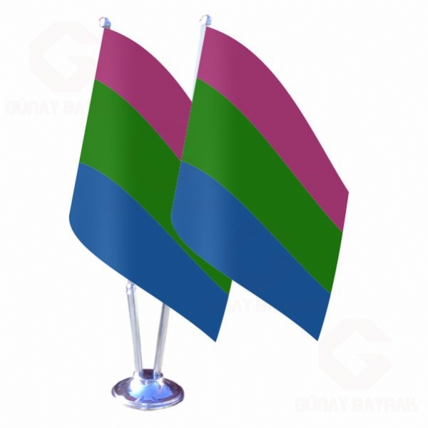 G�kku�a�� Polysexuality ikili Masa Bayra��