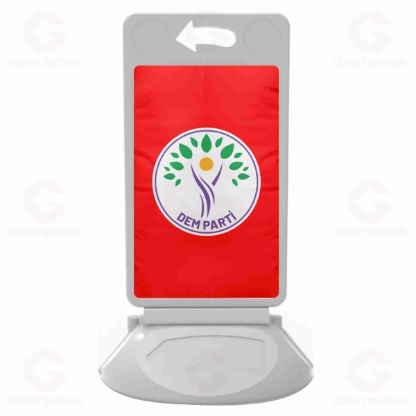 K�rm�z� Mor Halklar�n E�itlik ve Demokrasi Partisi Plastik Reklam Dubas�