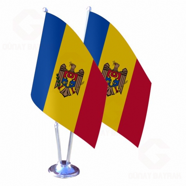 Moldova ikili Masa Bayra