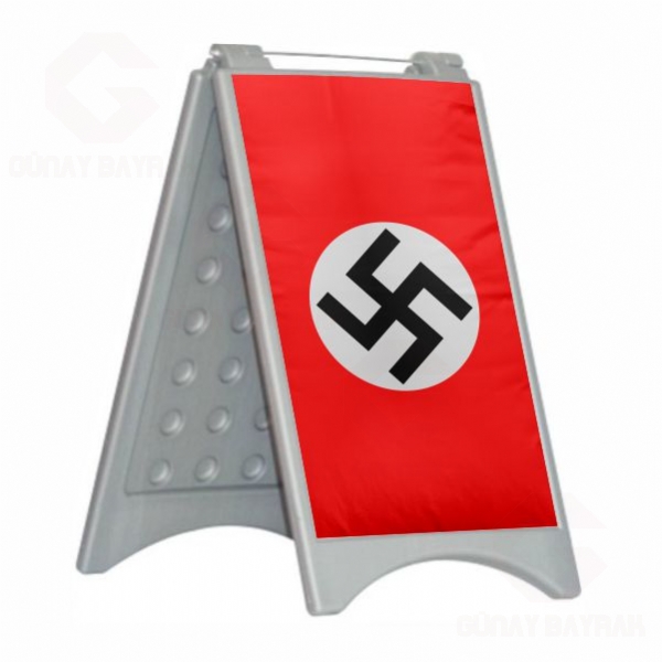Nazi Almanyas A Kapa Plastik Duba