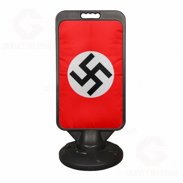 Nazi Almanyas Plastik Duba