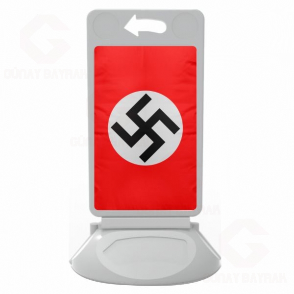 Nazi Almanyas Plastik Reklam Dubas