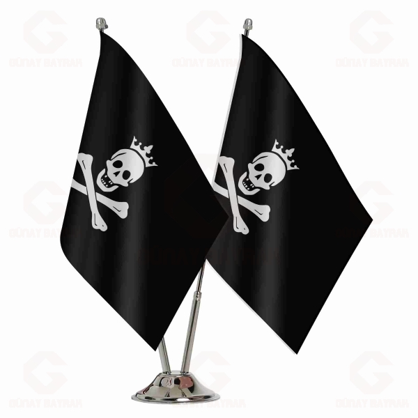 Of The King Of The Pirates ikili Masa Bayra��