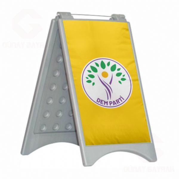Sar� Dem Parti A� Kapa Plastik Duba