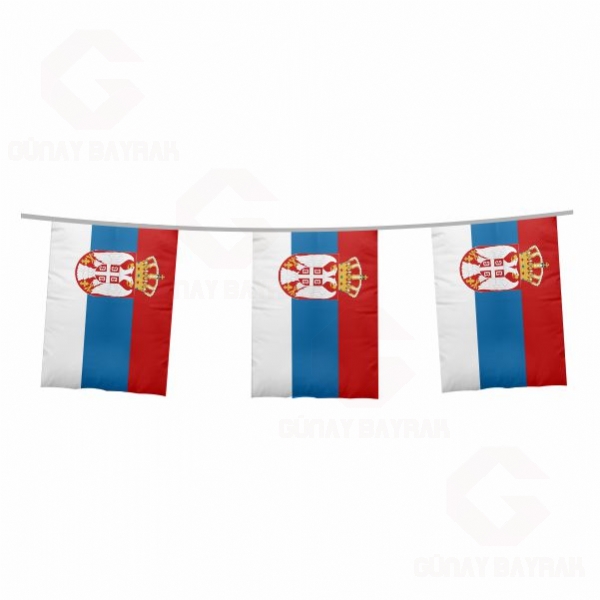 Srbistan pe Dizili Kare Bayraklar