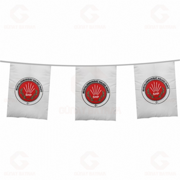 Sosyal Demokrat Halk�� Parti �pe Dizili Kare Bayraklar
