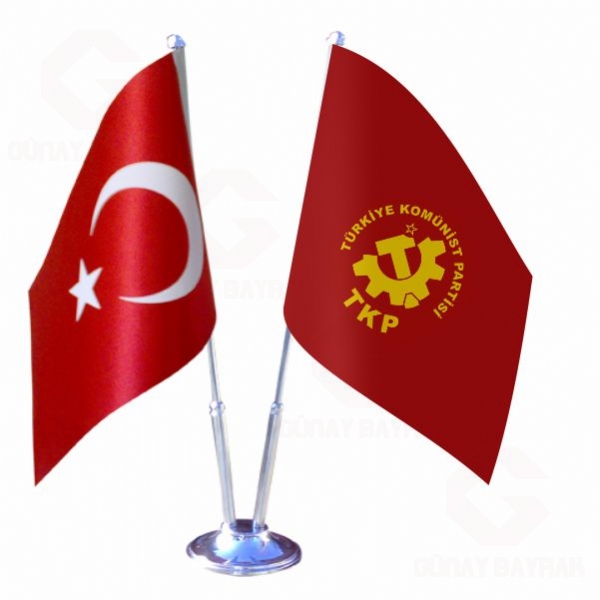 Trkiye Komnist Partisi 2 li Masa Bayraklar