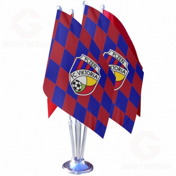 Viktoria Plzen FK D�rtl� Masa Bayra��