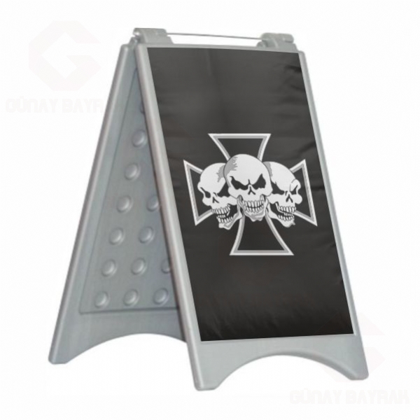 �ron Cross Skull A� Kapa Plastik Duba