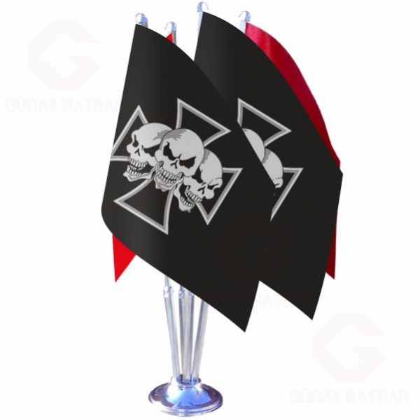 �ron Cross Skull D�rtl� Masa Bayra��